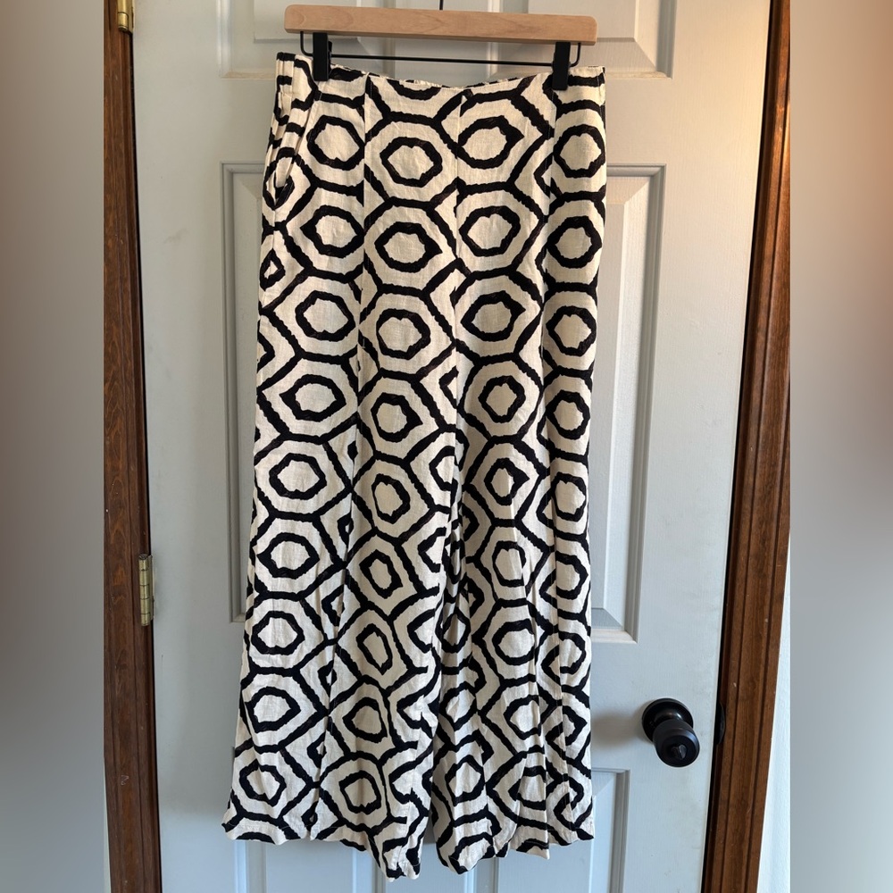 NWT Linen Boho Front Slit Wide Leg Black and Cream Geometric Patterned Pants L